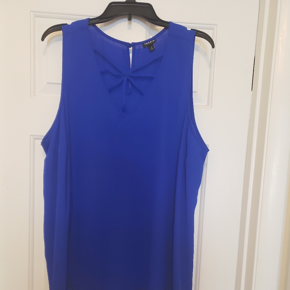 Sleevless shirt - Picture 2 of 3